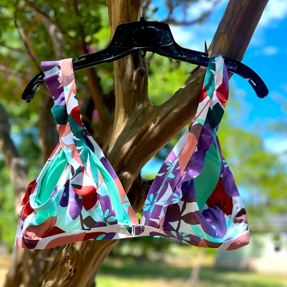 Time & Tru Floral Bikini Top - Picture 2 of 13